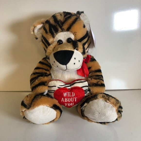 Sugar Loaf Plush Tiger Stuffed Animal Wild About You Heart Valentine Collection - Picture 6 of 8